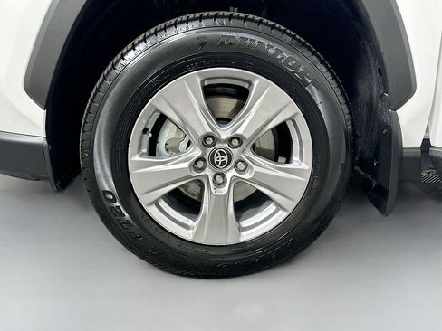 Certified 2025 Toyota RAV4 XLE w/ Convenience Package image 31