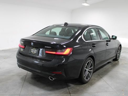 Used 2019 BMW 330i Sedan w/ Convenience Package image 9