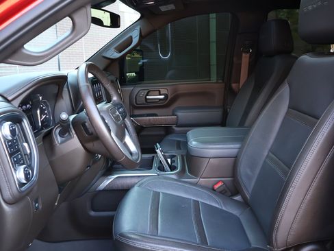 Used 2023 GMC Sierra 2500 Denali image 11