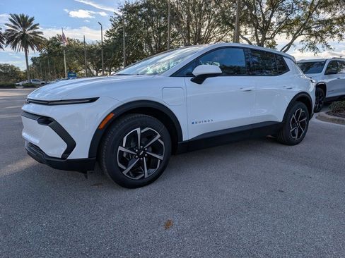 New 2026 Chevrolet Equinox EV LT image 3