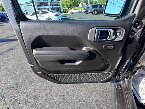 Used 2025 Jeep Wrangler Unlimited Sport S 4xe AWD/4WD image 17