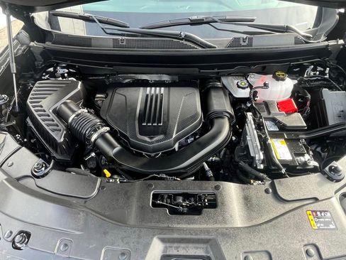 Used 2026 GMC Acadia AT4 w/ Super Cruise Package image 36