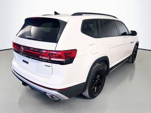 Used 2026 Volkswagen Atlas Peak Edition AWD/4WD image 8