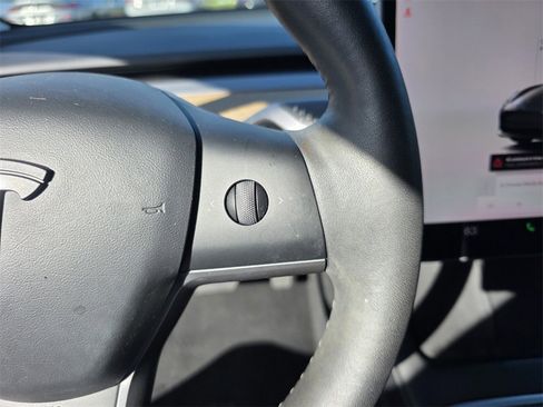 Used 2022 Tesla Model 3 Long Range image 20