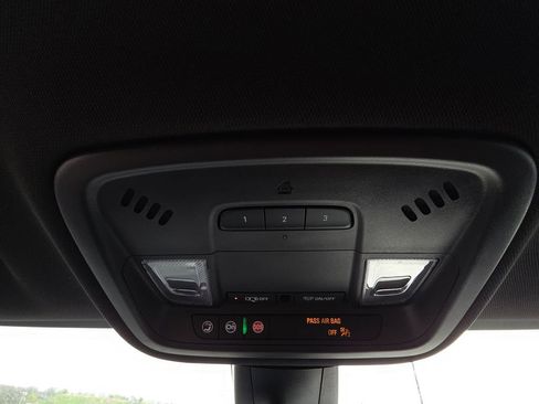 Used 2023 Chevrolet Traverse LT w/ LPO, Floor Liner Package image 24