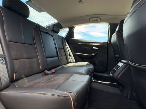 Used 2014 Chevrolet Impala LT w/ Premium Seating Package FWD image 27