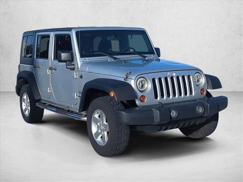 Used 2012 Jeep Wrangler Unlimited Sport image 3