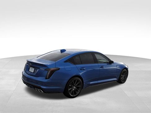 New 2026 Cadillac CT5 V image 4
