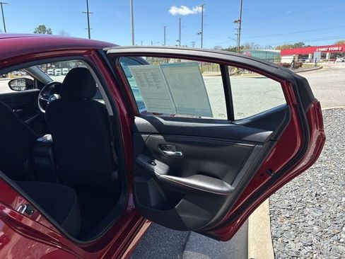 Used 2020 Nissan Sentra SR image 21