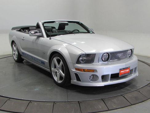 Used 2007 Ford Mustang GT RWD image 9