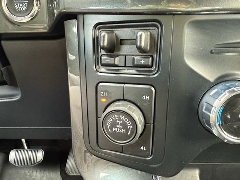 Used 2022 Ford F150 XLT w/ Equipment Group 302A High image 24