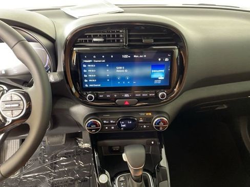 New 2025 Kia Soul EX image 25