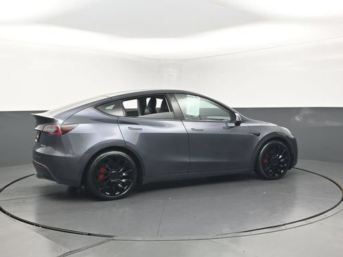 Used 2022 Tesla Model Y Performance AWD/4WD image 8