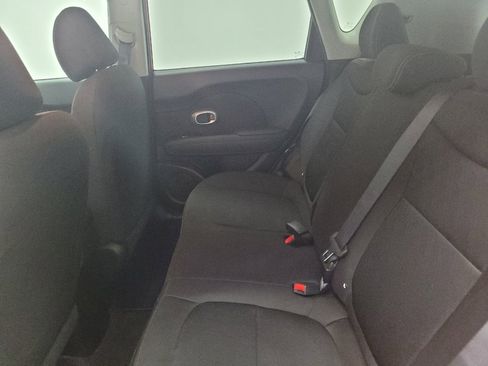 Used 2019 Kia Soul FWD image 18