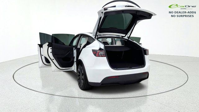 Used 2025 Tesla Model Y Performance AWD/4WD image 17