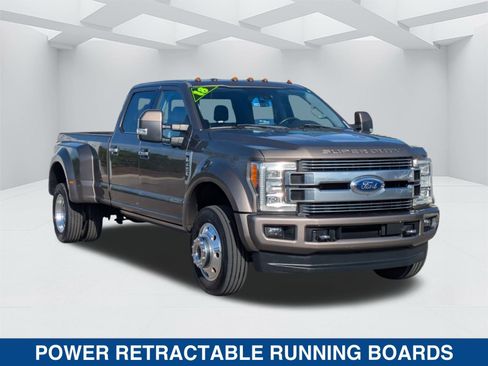 Used 2018 Ford F450 Limited image 2