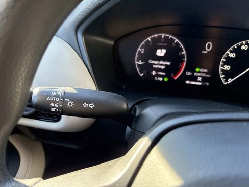 Used 2023 Honda HR-V LX image 30