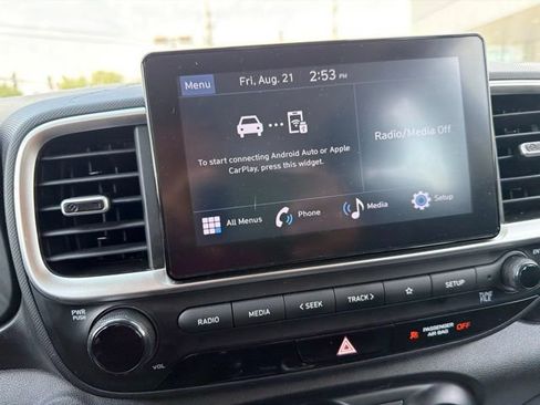 Used 2025 Hyundai Venue SEL FWD image 46