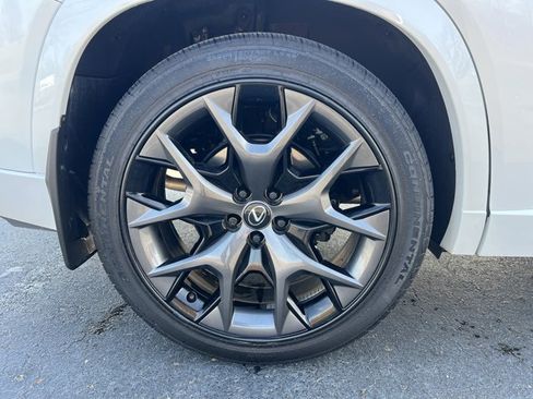 Used 2025 Lexus TX 500h AWD w/ Technology Package image 26