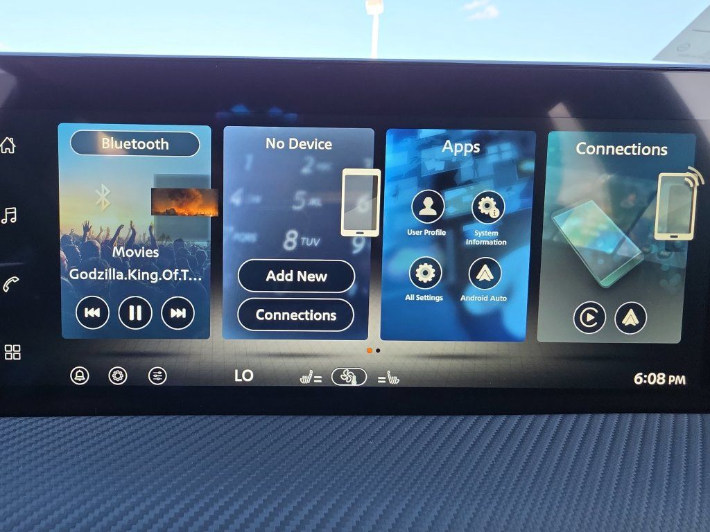 New 2027 Nissan Kicks SR AWD/4WD image 17