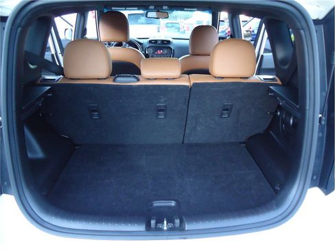 Used 2016 Kia Soul ! w/ Umber Package 1 image 15