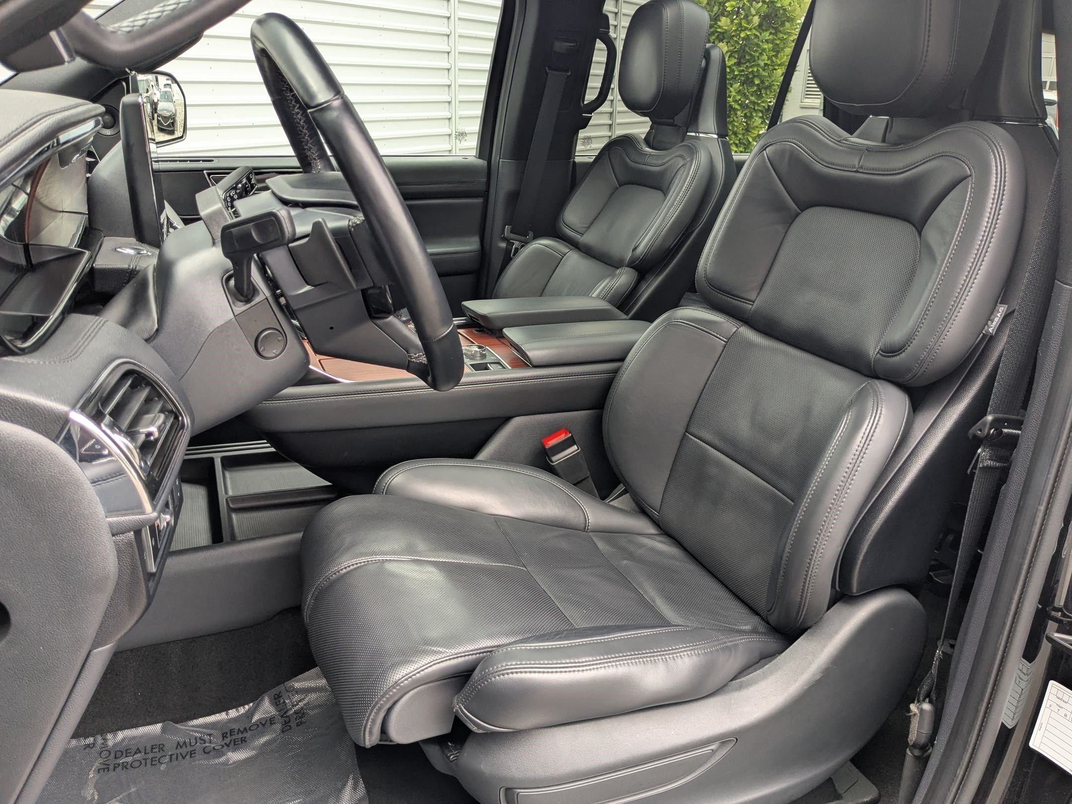 Used 2024 Lincoln Navigator Reserve AWD/4WD image 28