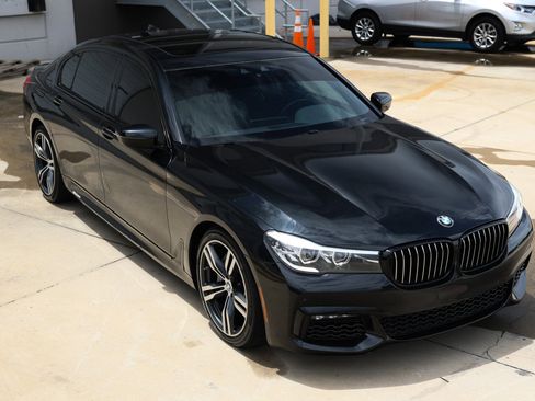Used 2019 BMW 740i w/ M Sport Package RWD image 18