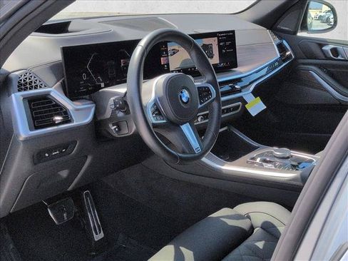 Used 2026 BMW X5 xDrive40i w/ M Sport Package AWD/4WD image 10