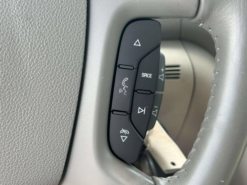Used 2017 Buick Enclave Leather w/ Trailering Package FWD image 22