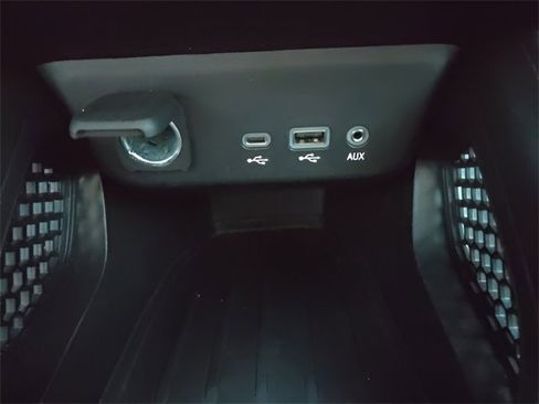 Used 2023 Chevrolet TrailBlazer LT w/ Convenience Package image 19