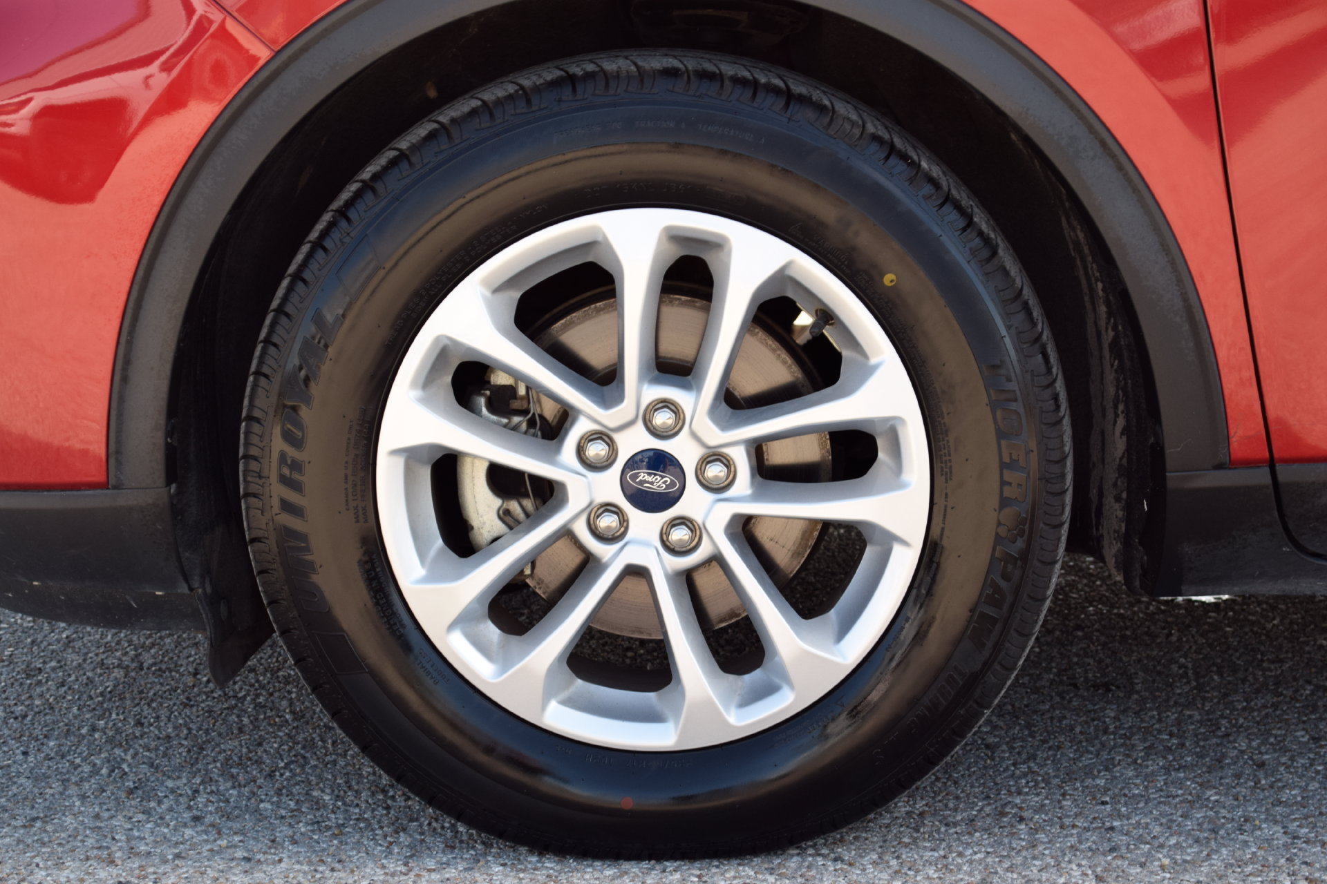 Used 2020 Ford Escape SE FWD image 25