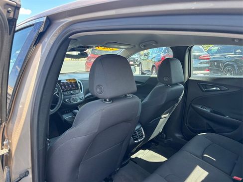 Used 2023 Chevrolet Malibu LT image 29