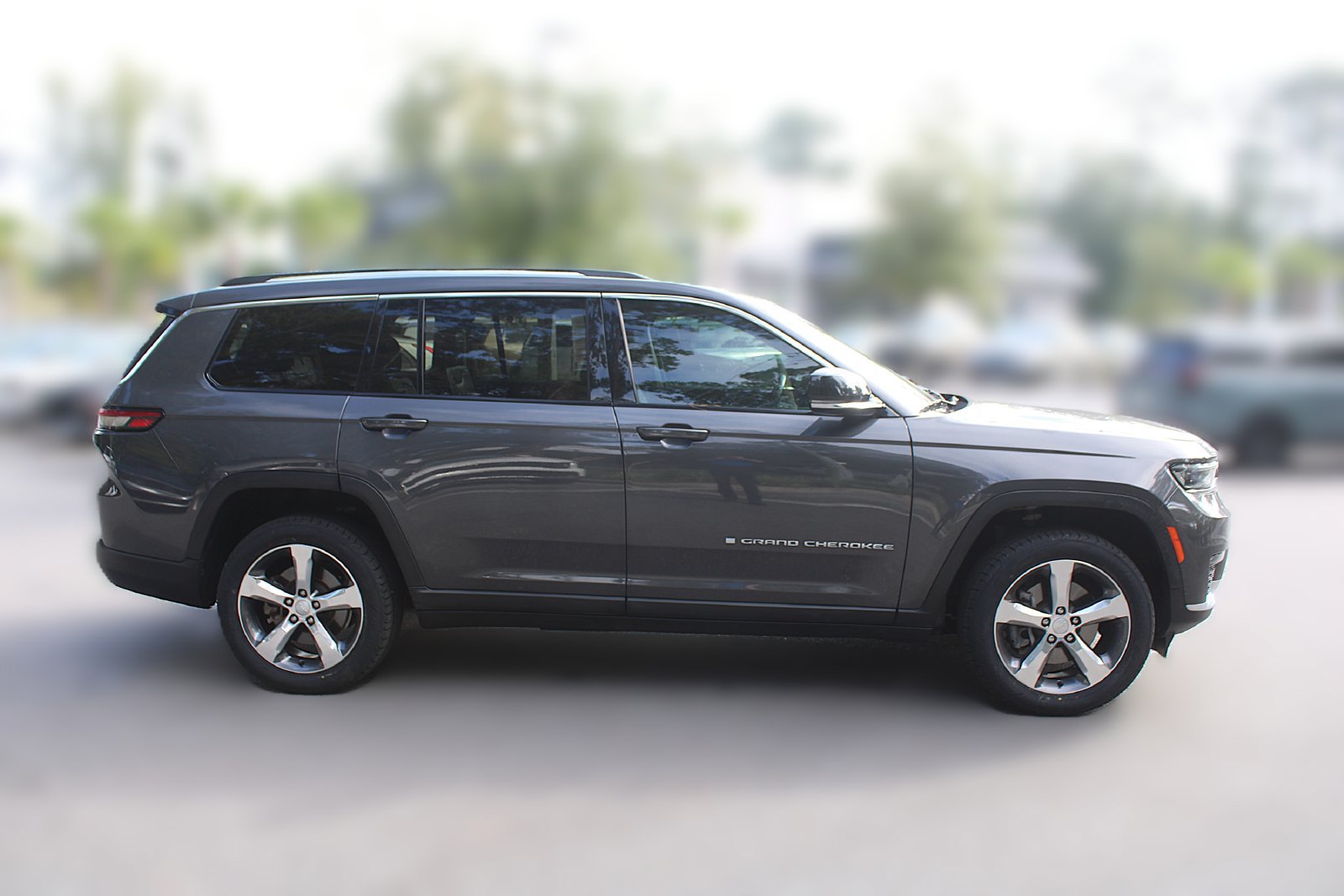 Used 2022 Jeep Grand Cherokee L Limited RWD image 14
