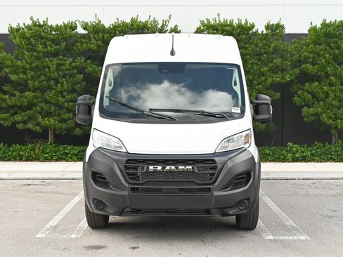 Used 2025 RAM ProMaster 2500 w/ Storage Group image 2