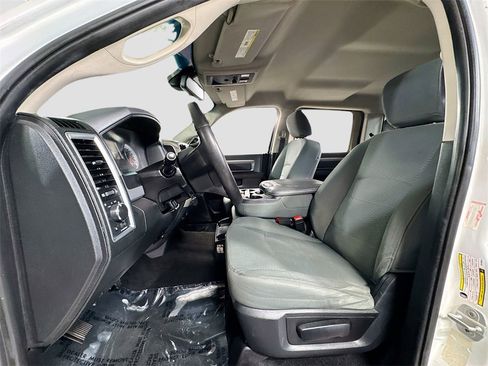 Used 2014 RAM 2500 SLT image 12