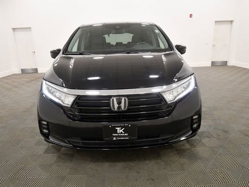 Certified 2024 Honda Odyssey Touring image 11