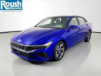 Used 2024 Hyundai Elantra SEL w/ Convenience Package