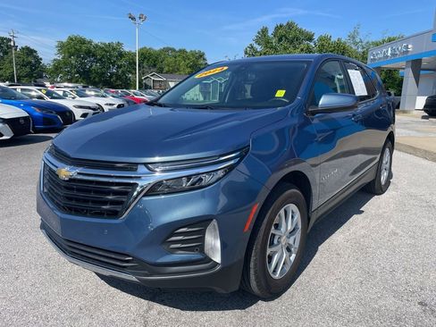 Used 2024 Chevrolet Equinox LT FWD image 3