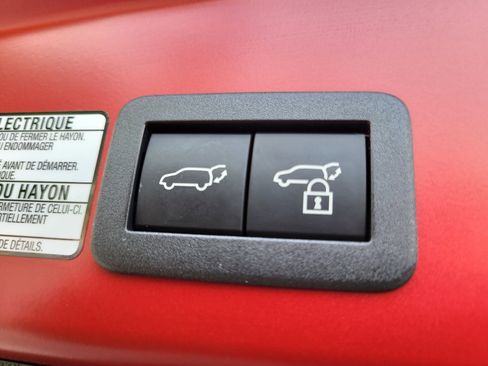 Certified 2024 Toyota Corolla Cross XLE w/ Convenience Package FWD image 12