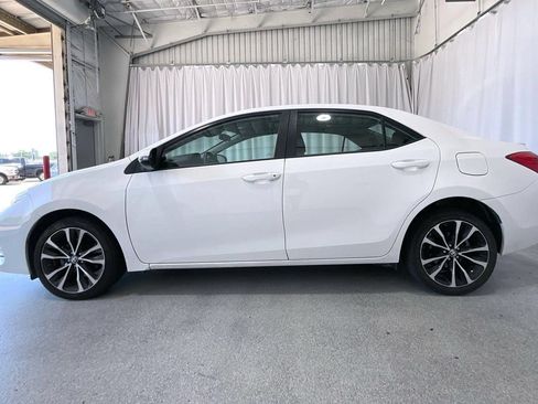 Used 2017 Toyota Corolla SE FWD image 26