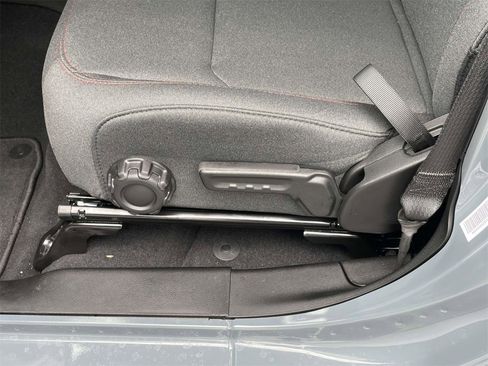 New 2025 Jeep Gladiator Rubicon w/ Convenience Group image 27