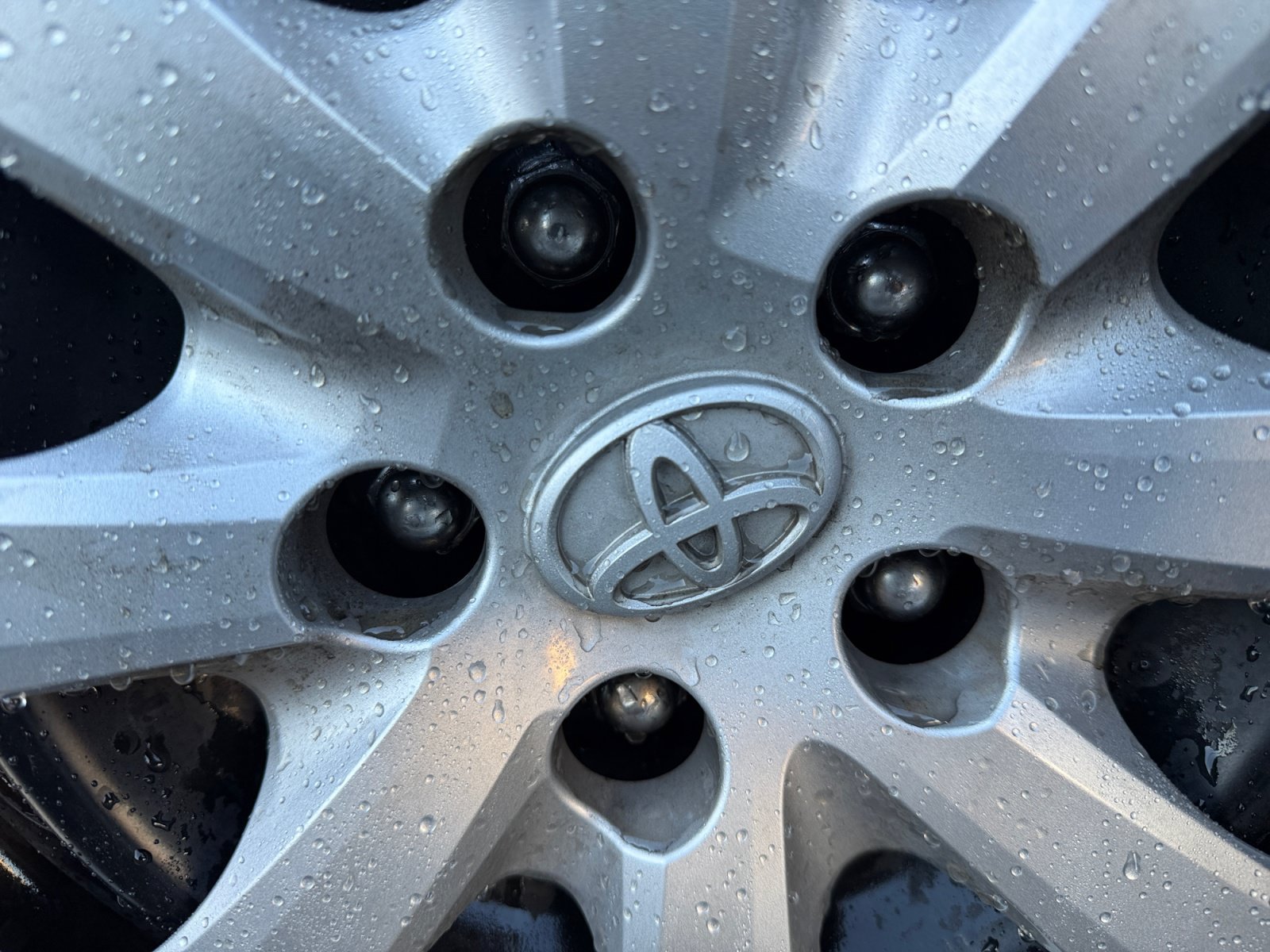 Used 2023 Toyota Corolla LE FWD image 31