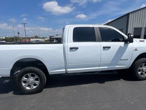 Used 2024 RAM 2500 Big Horn w/ Off Road Package AWD/4WD image 13