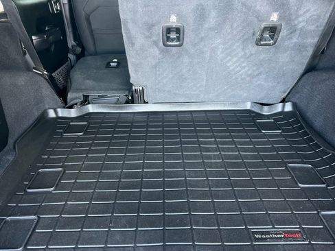Used 2021 Jeep Wrangler Unlimited Sport AWD/4WD image 12
