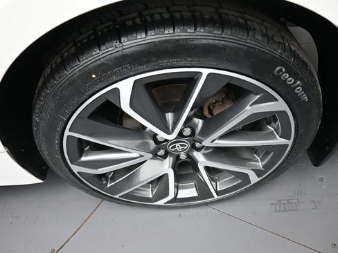 Certified 2020 Toyota Corolla SE image 15