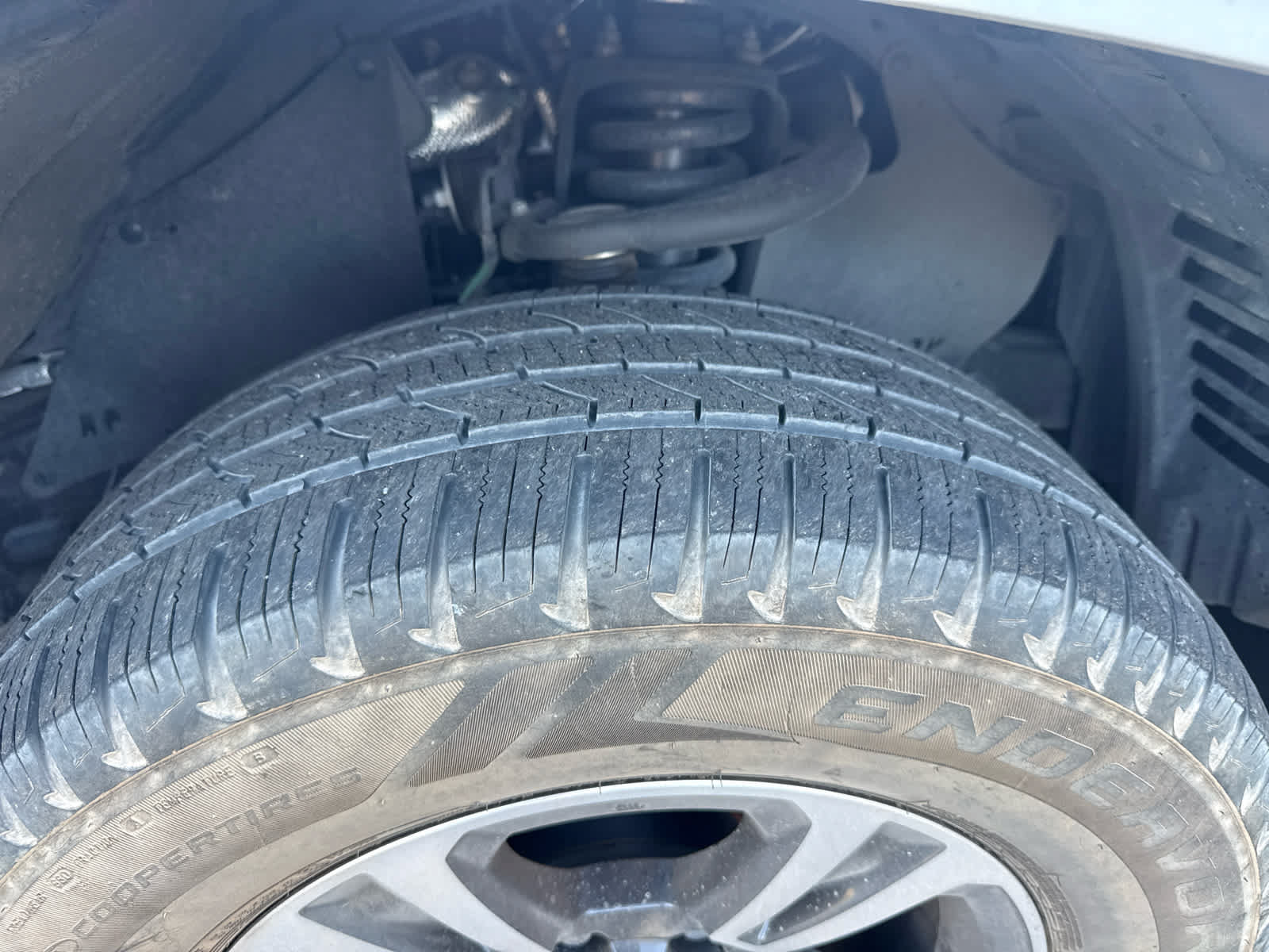 Used 2019 Toyota Tacoma TRD Sport AWD/4WD image 2