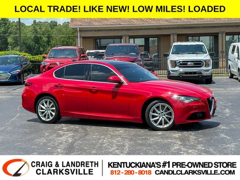 Used 2019 Alfa Romeo Giulia AWD image 1