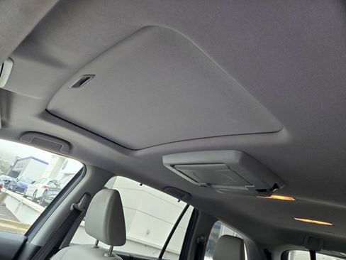Used 2020 Honda Pilot Touring image 11