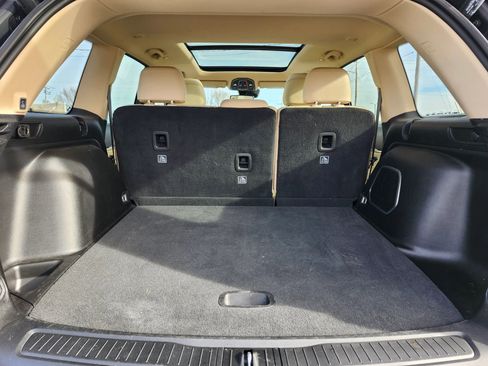 Used 2022 Jeep Grand Cherokee Limited image 16