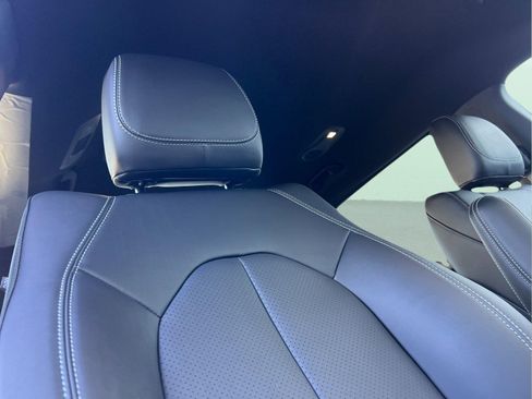 New 2026 Chrysler Pacifica Select image 18